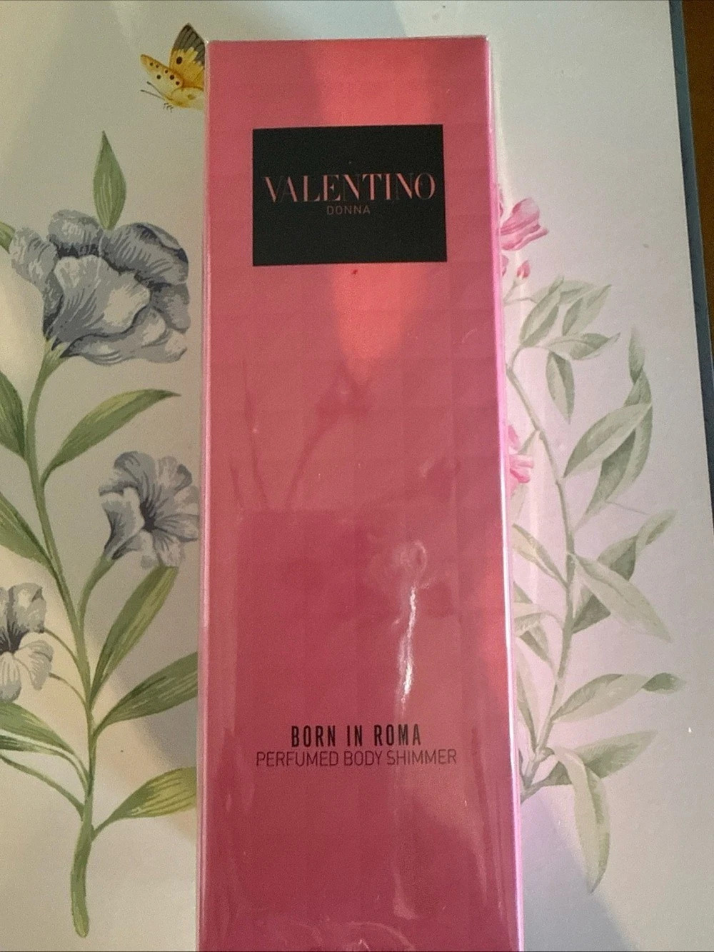 Valentino Donna Born In Roma Perfumed Body Shimmer Pink NWT